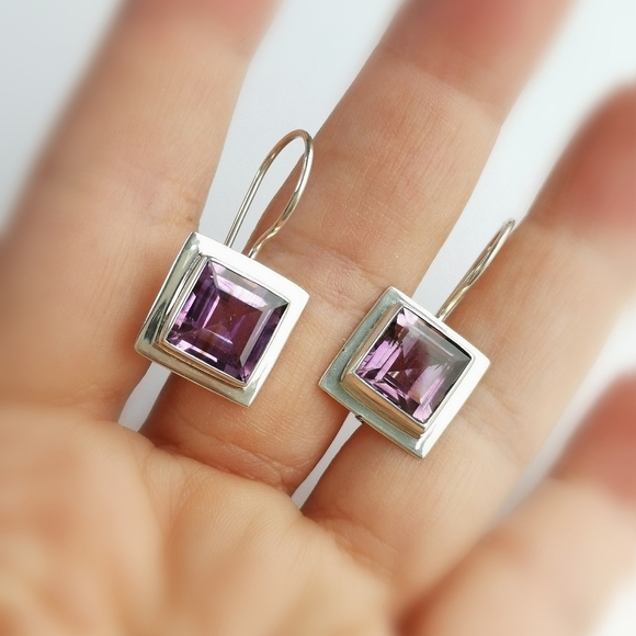 Square cut lavender amethyst drop earrings in Sterling Silver 🆕 - Picture 5 of 8